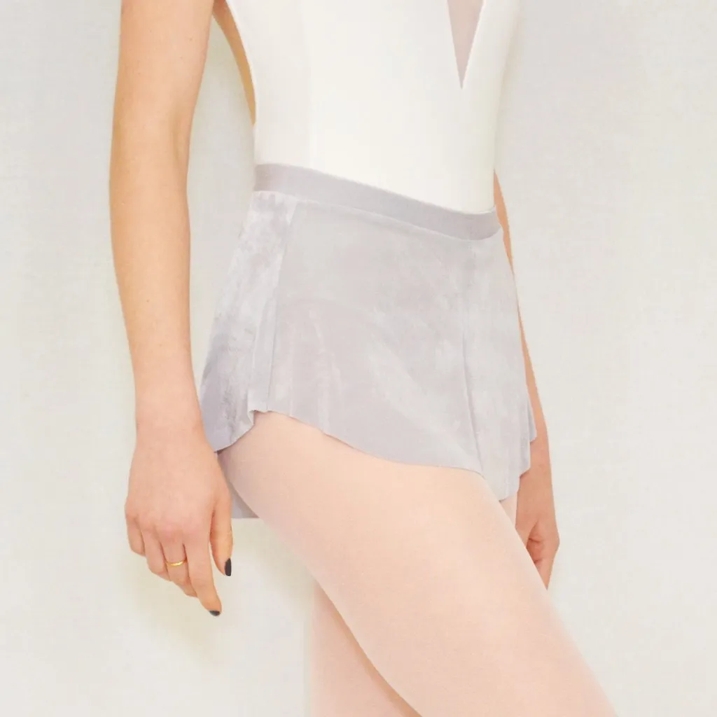 Bullet Pointe Skirt Classic