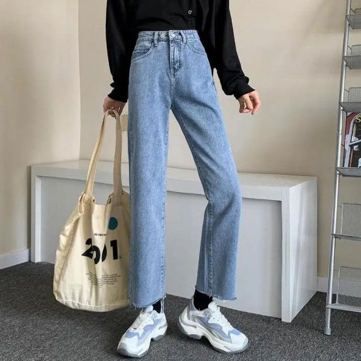 High Waisted Wide-Leg Jeans