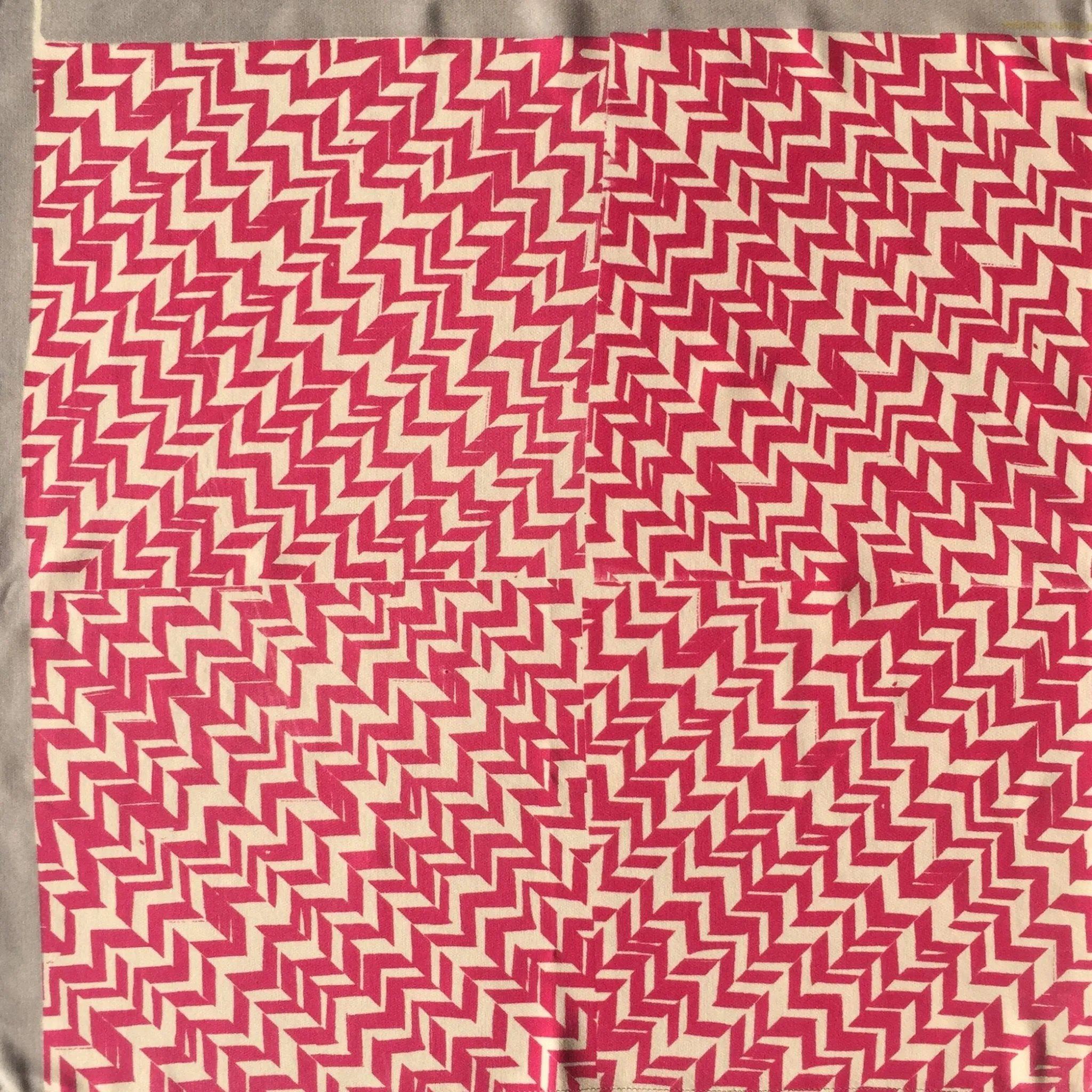 Neckerchief large chevron – pink