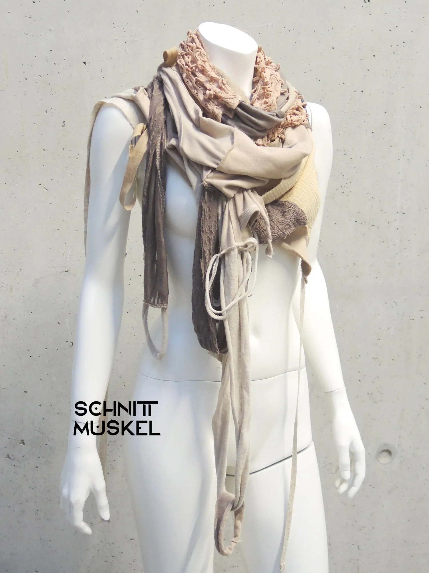 Schal "oorskiet sand"