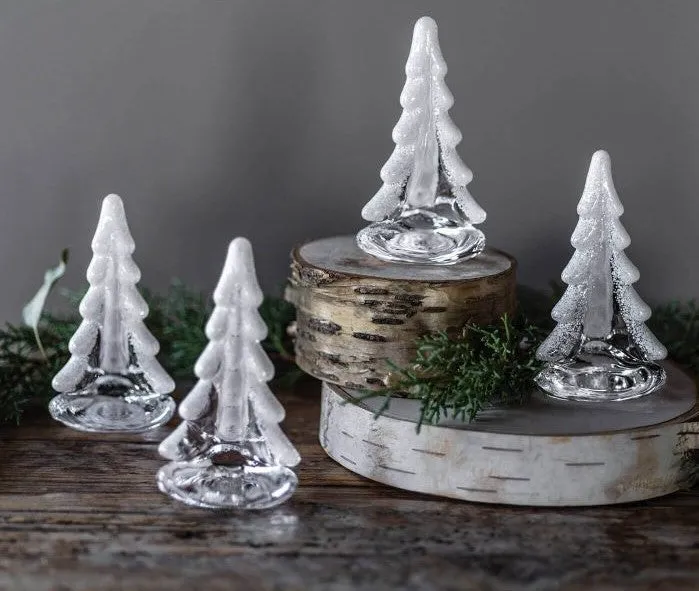 Snow Branches Evergreen, 16"