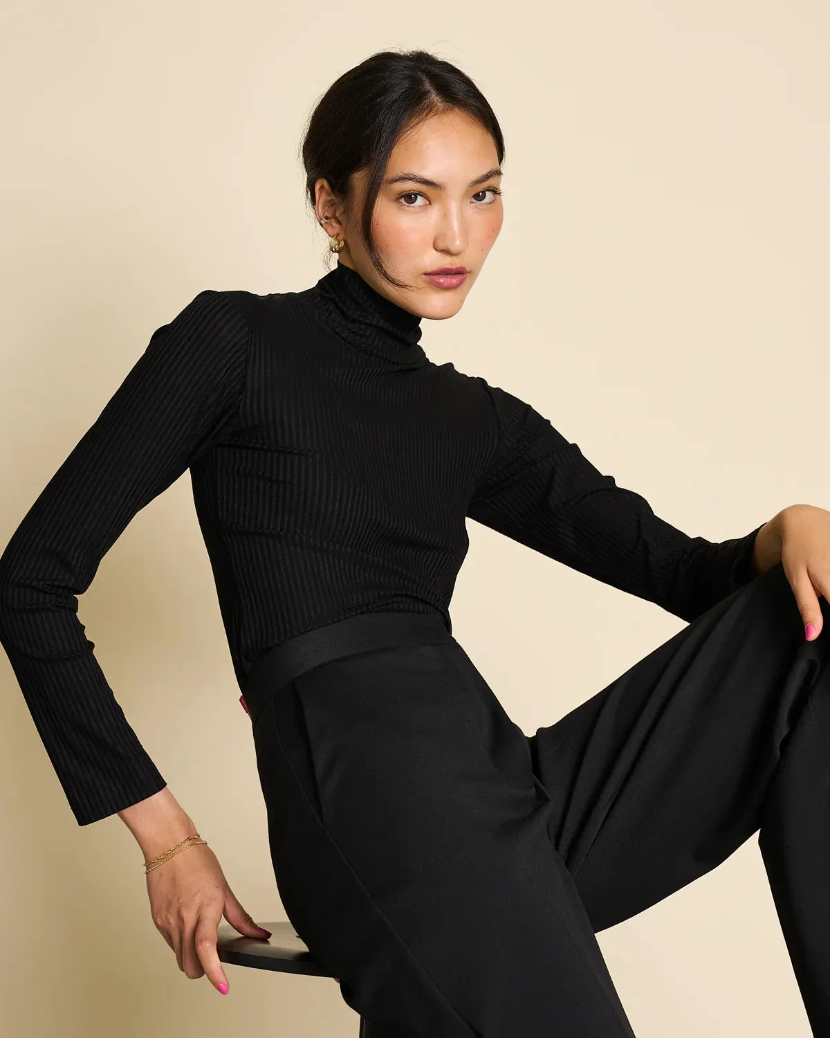 turtleneck - mio - black